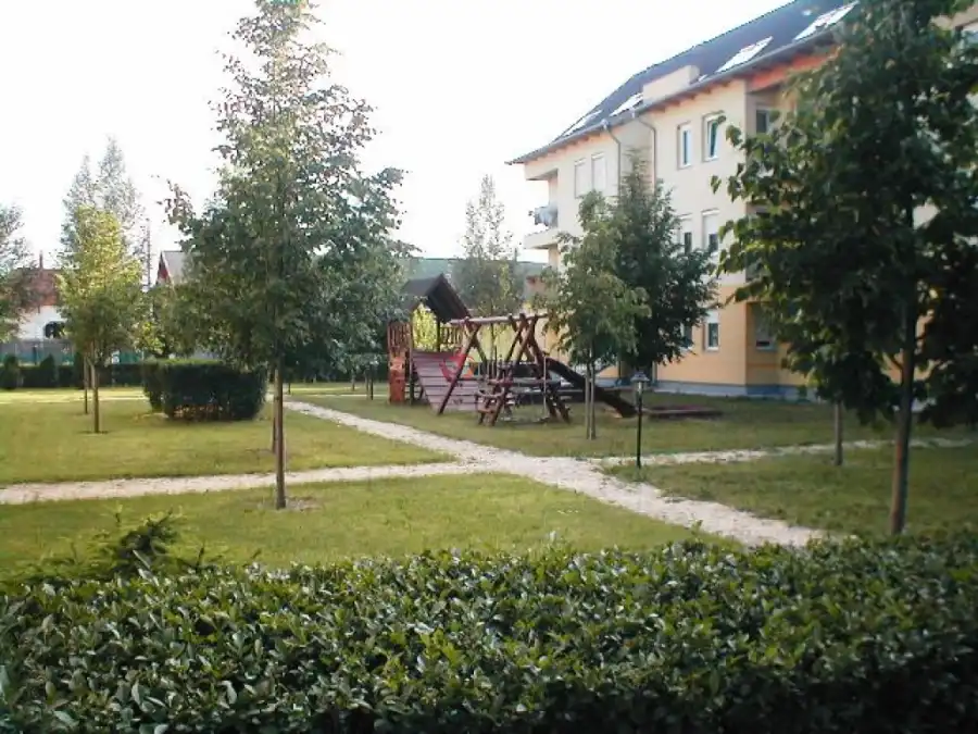 Albérlet, kiadó újszerű téglalakás, Halásztelek