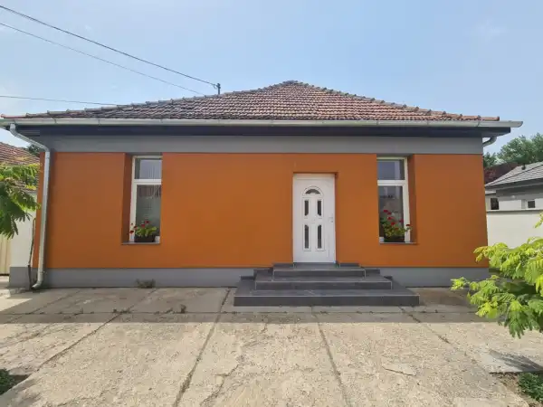 Eladó családi ház, Bácsalmás 4 szoba 260 m² 42 M Ft