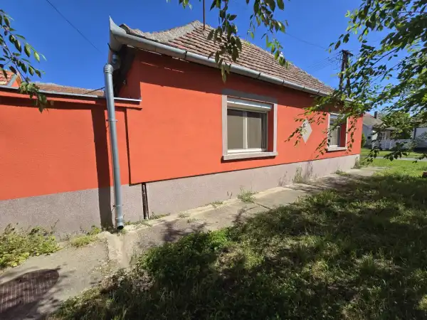 Eladó családi ház, Bácsalmás 2 szoba 162 m² 30 M Ft