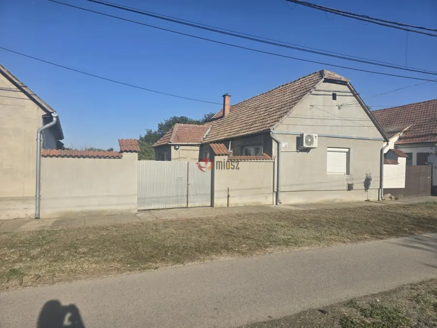 eladó családi ház, Bácsborsód