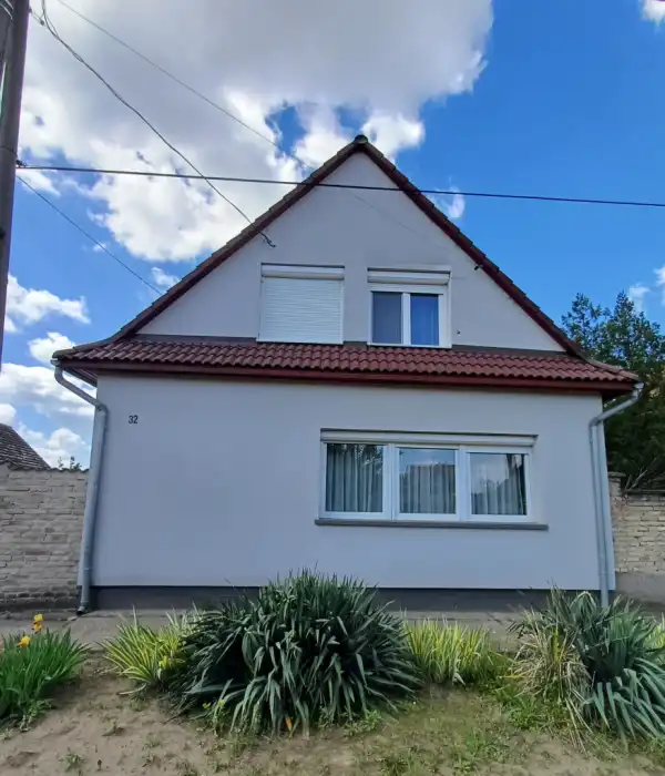 Eladó családi ház, Baja 3+1 szoba 104 m² 55 M Ft