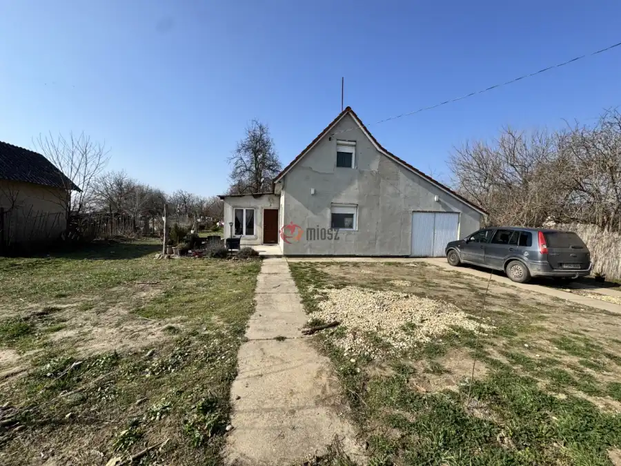 eladó családi ház, Baja