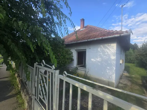 Eladó családi ház, Bak 2 szoba 70 m² 15.9 M Ft