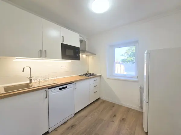 Eladó családi ház, Balatonboglár 6 szoba 160 m² 119.9 M Ft