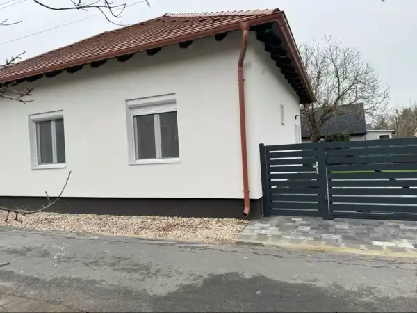 Eladó családi ház, Balatonmáriafürdő 5 szoba 123 m² 116 M Ft