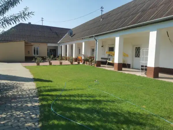 Eladó családi ház, Bana 3 szoba 124 m² 68 M Ft