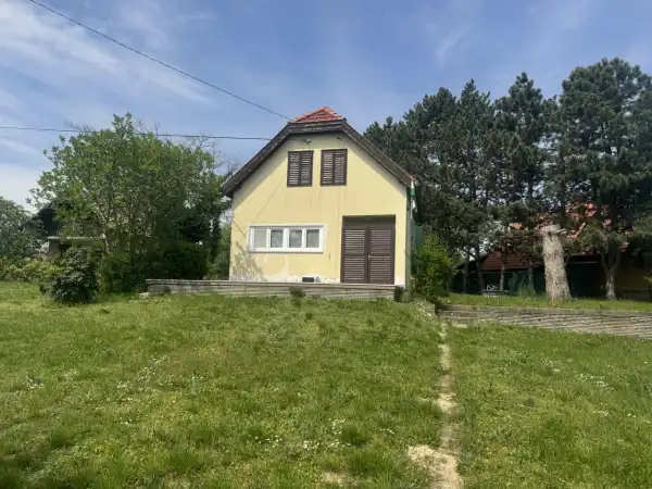 Eladó családi ház, Bár 2 szoba 60 m² 19.9 M Ft