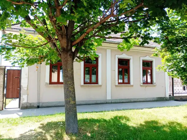 Eladó családi ház, Biatorbágy 3 szoba 130 m² 230 M Ft