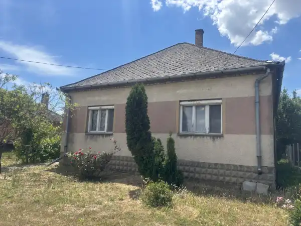 Eladó családi ház, Bőny 2 szoba 68 m² 44.9 M Ft