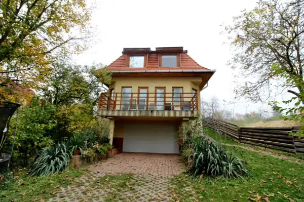 Eladó családi ház, Budaörs 5+1 szoba 300 m² 249 M Ft