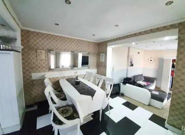 Eladó családi ház, Budapest, XIX. kerület 4 szoba 92 m² 76.9 M Ft Eladó családi ház, Budapest, XIX. kerület 4 szoba 92 m² 76.9 M Ft