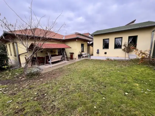 Eladó családi ház, Budapest, XVIII. kerület 4 szoba 108 m² 86.9 M Ft
