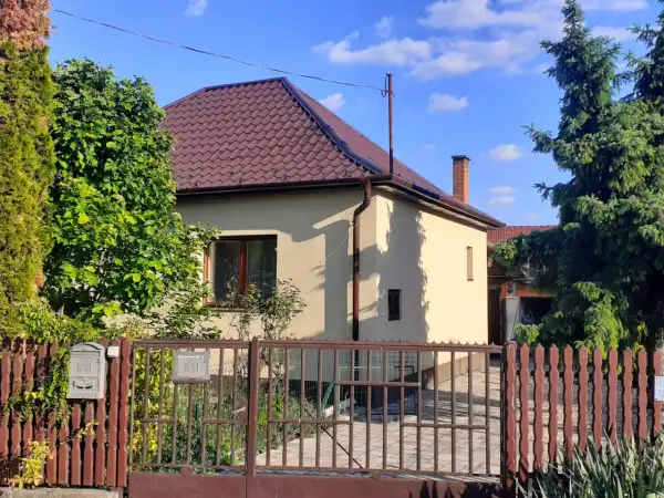 Eladó családi ház, Debrecen 2+1 szoba 69 m² 79.9 M Ft Eladó családi ház, Debrecen 2+1 szoba 69 m² 79.9 M Ft