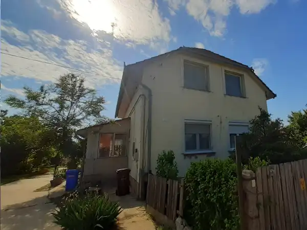 Eladó családi ház, Debrecen 5 szoba 216 m² 99.9 M Ft Eladó családi ház, Debrecen 5 szoba 216 m² 99.9 M Ft