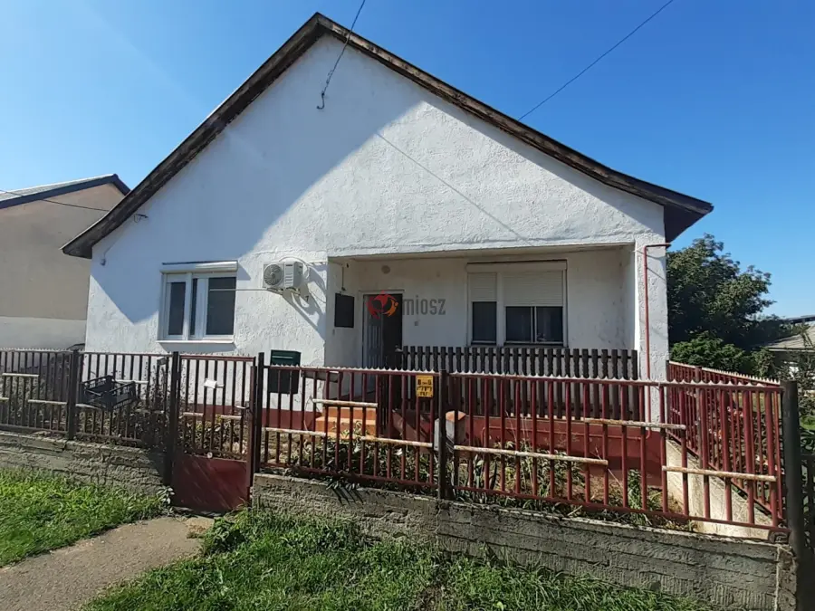 eladó családi ház, Ebes