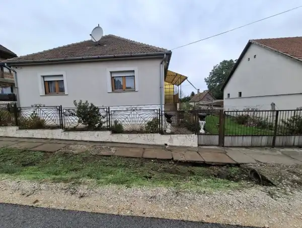 Eladó családi ház, Emőd 4 szoba 127 m² 37.5 M Ft Eladó családi ház, Emőd 4 szoba 127 m² 37.5 M Ft