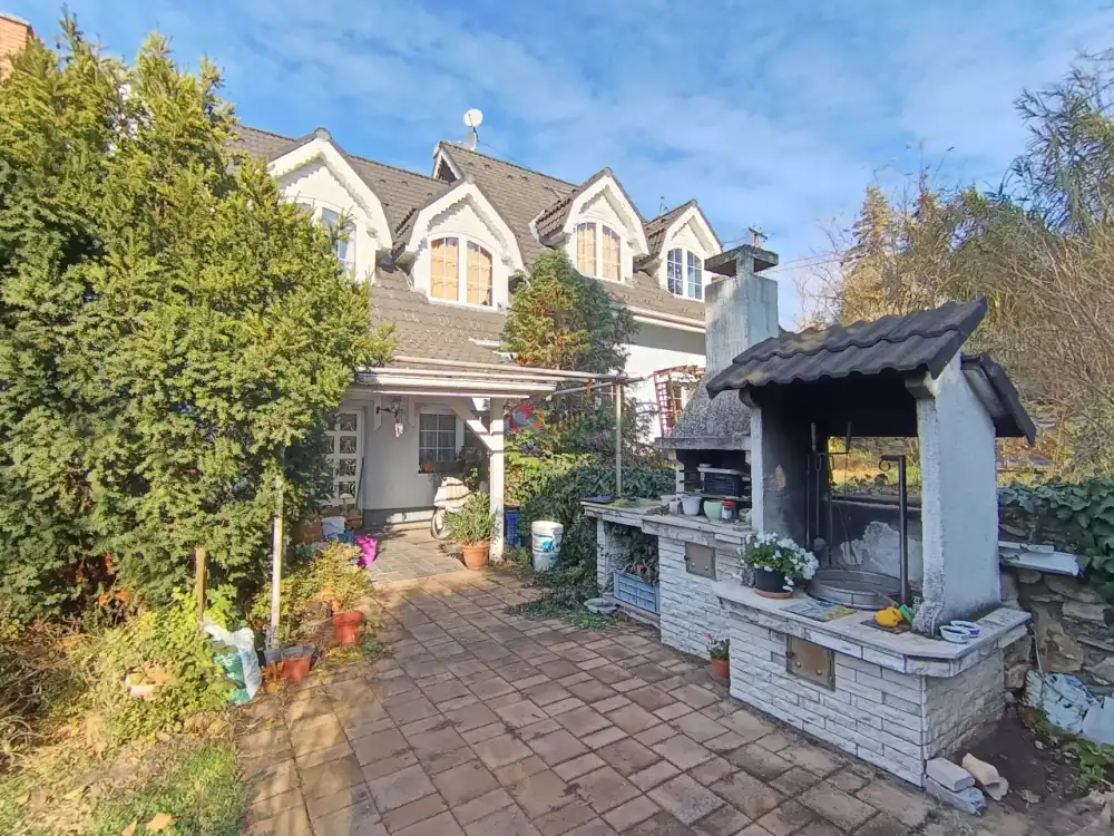 Pest megye - Erdőkertes