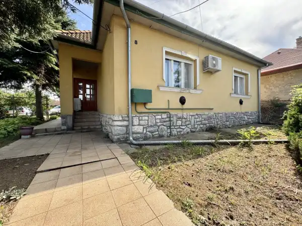 Eladó családi ház, Felcsút 3 szoba 99 m² 64.9 M Ft