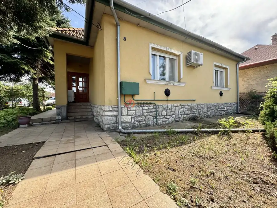 eladó családi ház, Felcsút