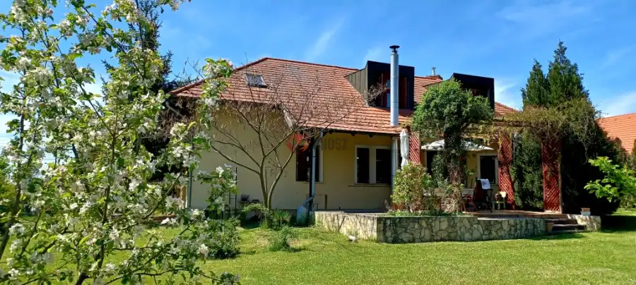 eladó családi ház, Gödöllő