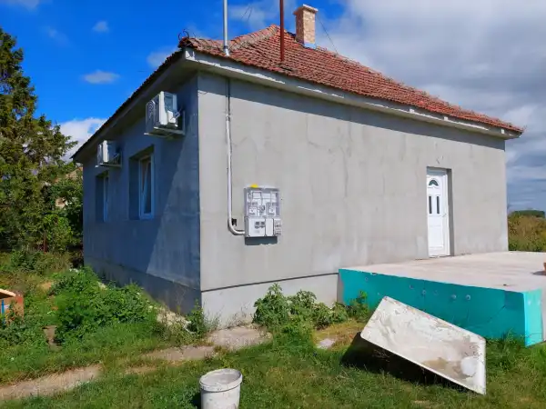 Eladó családi ház, Görbeháza 2 szoba 57 m² 25 M Ft