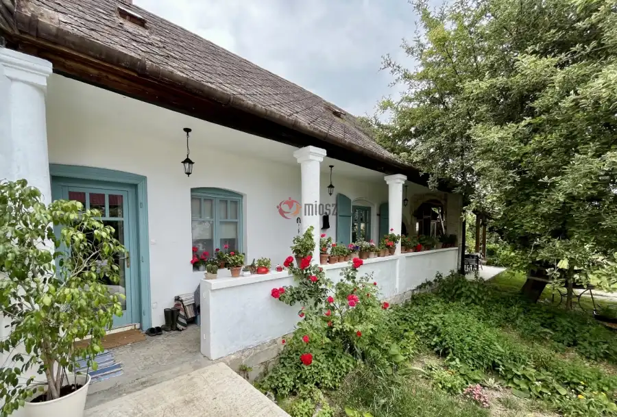 eladó családi ház, Gyúró