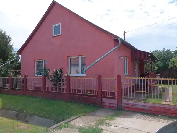 Eladó családi ház, Hajdúdorog 2 szoba 95 m² 24.9 M Ft
