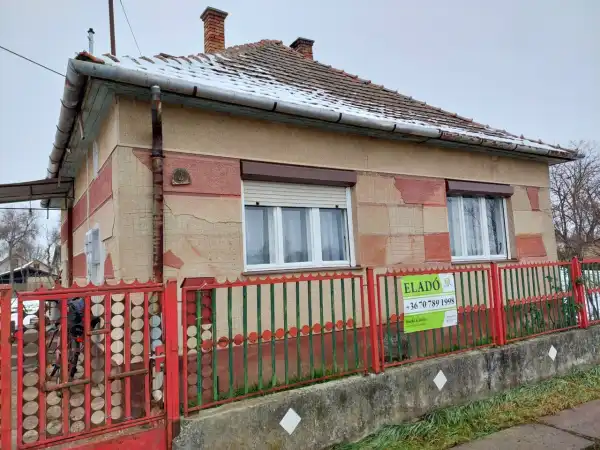 Eladó családi ház, Hajdúdorog 2 szoba 54 m² 24.99 M Ft