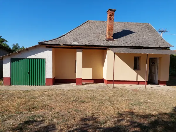 Eladó családi ház, Hajdúdorog 1 szoba 34 m² 24.99 M Ft