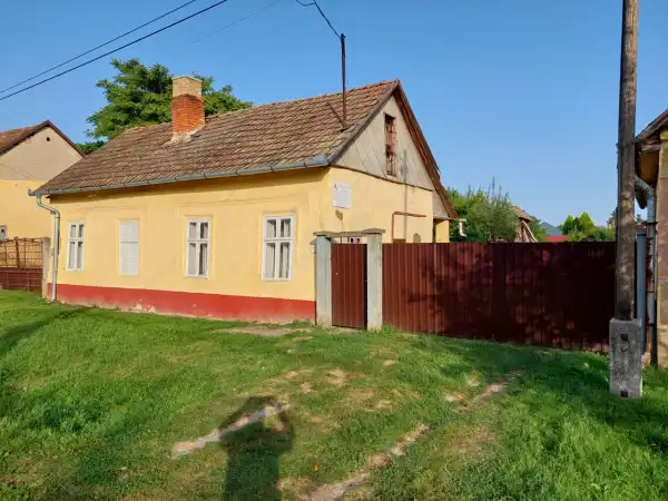 Eladó családi ház, Hajdúnánás 1 szoba 75 m² 15.5 M Ft Eladó családi ház, Hajdúnánás 1 szoba 75 m² 15.5 M Ft