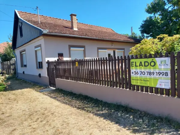 Eladó családi ház, Hajdúnánás 3+1 szoba 73 m² 48.5 M Ft