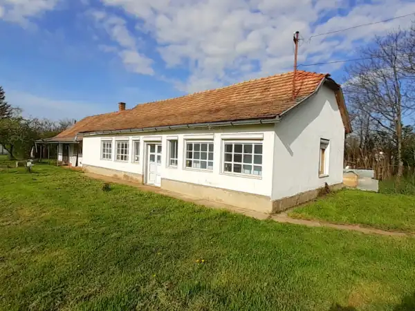 Eladó családi ház, Hajdúszoboszló 5+2 szoba 127 m² 42.9 M Ft Eladó családi ház, Hajdúszoboszló 5+2 szoba 127 m² 42.9 M Ft