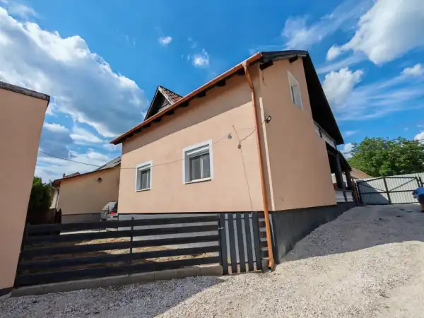 Eladó családi ház, Isaszeg 2+2 szoba 73 m² 64.99 M Ft