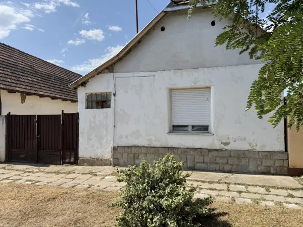Eladó családi ház, Isaszeg 3 szoba 74 m² 36.9 M Ft
