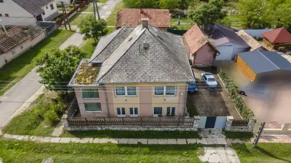 Eladó családi ház, Jászapáti 5 szoba 163 m² 49.9 M Ft Eladó családi ház, Jászapáti 5 szoba 163 m² 49.9 M Ft