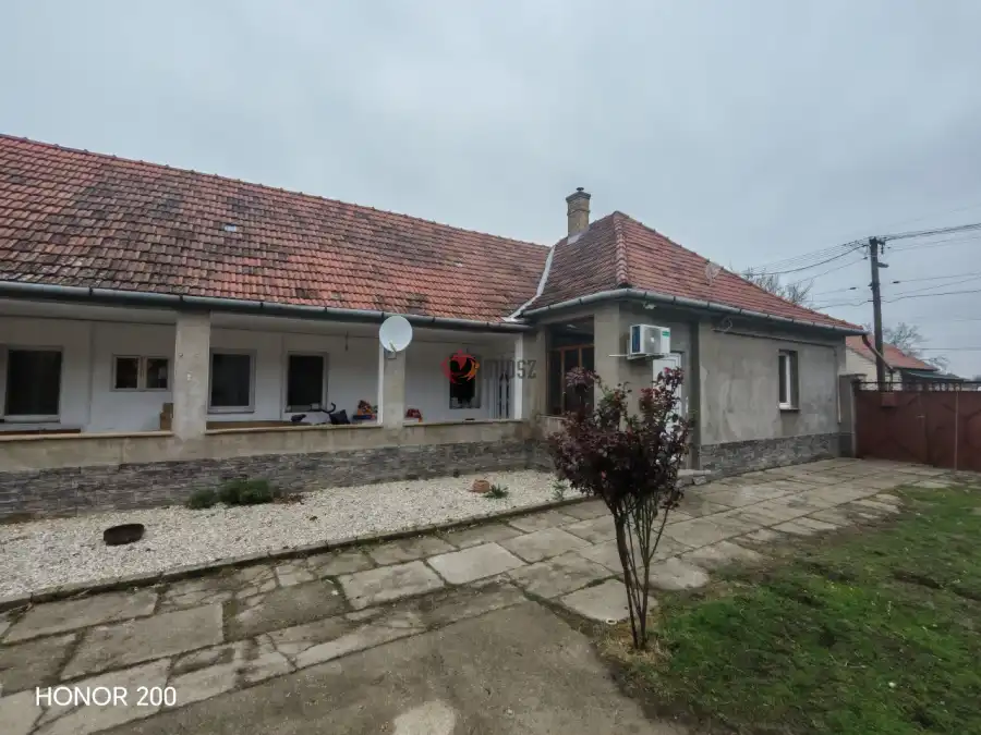 eladó családi ház, Katymár