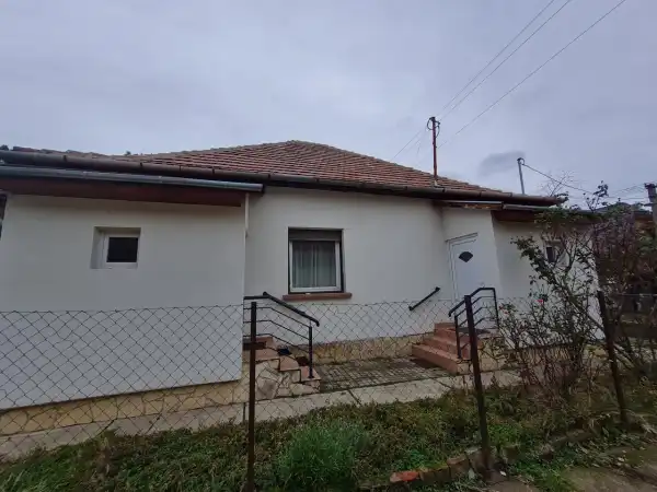 Eladó családi ház, Kistarcsa 4+2 szoba 166 m² 95.99 M Ft
