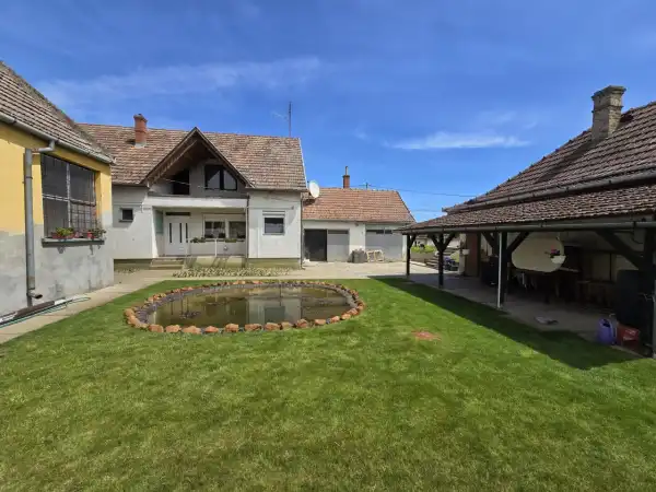 Eladó családi ház, Kunbaja 2 szoba 121 m² 36 M Ft