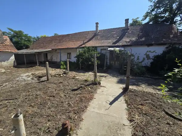 Eladó családi ház, Madaras 3 szoba 94 m² 4.5 M Ft