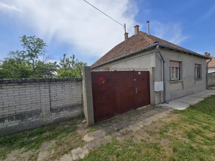 eladó családi ház, Madaras