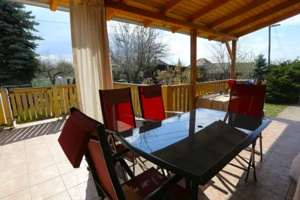 Eladó családi ház, Monor 2+1 szoba 95 m² 64.7 M Ft