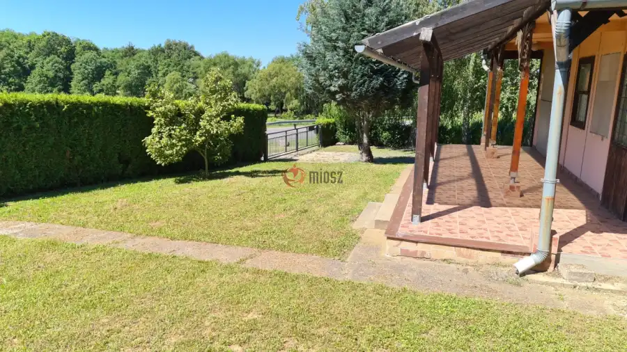 eladó családi ház, Nádasd