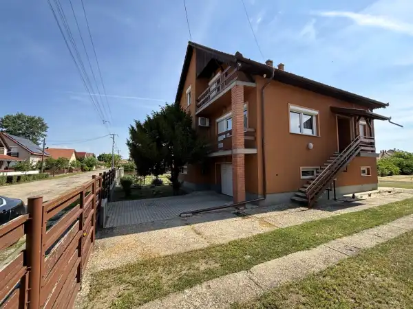 Eladó családi ház, Nagykáta 6 szoba 193 m² 79.9 M Ft