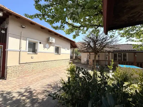 Eladó családi ház, Nyáregyháza 4 szoba 100 m² 69.9 M Ft