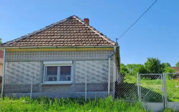 Eladó családi ház, Olaszfa 2 szoba 60 m² 23 M Ft
