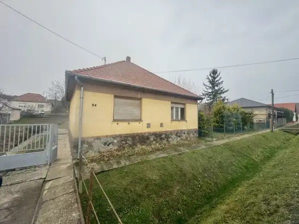 Eladó családi ház, Palotabozsok 3+1 szoba 120 m² 35 M Ft