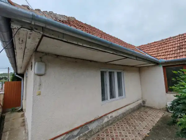 Eladó családi ház, Pécel 1+1 szoba 56 m² 49.9 M Ft Eladó családi ház, Pécel 1+1 szoba 56 m² 49.9 M Ft