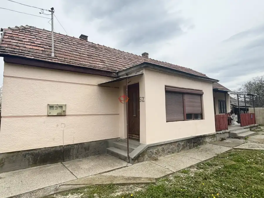 eladó családi ház, Pörböly