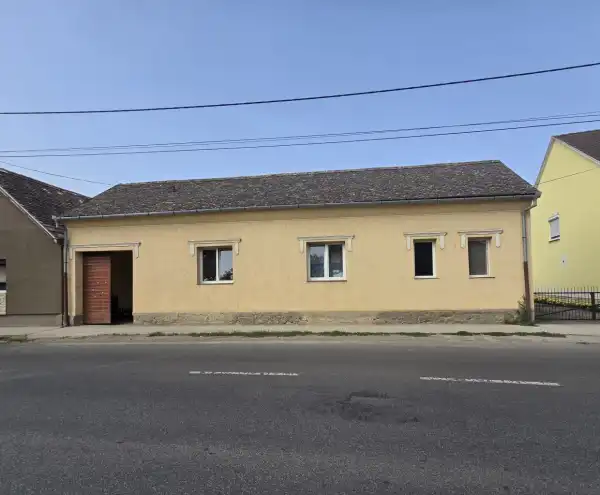 Eladó családi ház, Szászvár 5 szoba 135 m² 25 M Ft Eladó családi ház, Szászvár 5 szoba 135 m² 25 M Ft
