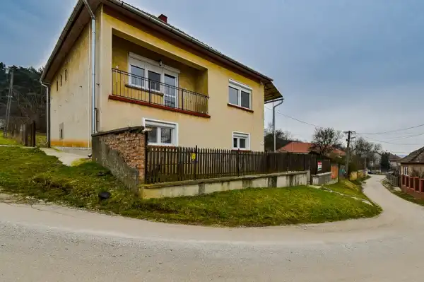 Eladó családi ház, Szendrő 2+1 szoba 189 m² 25.6 M Ft